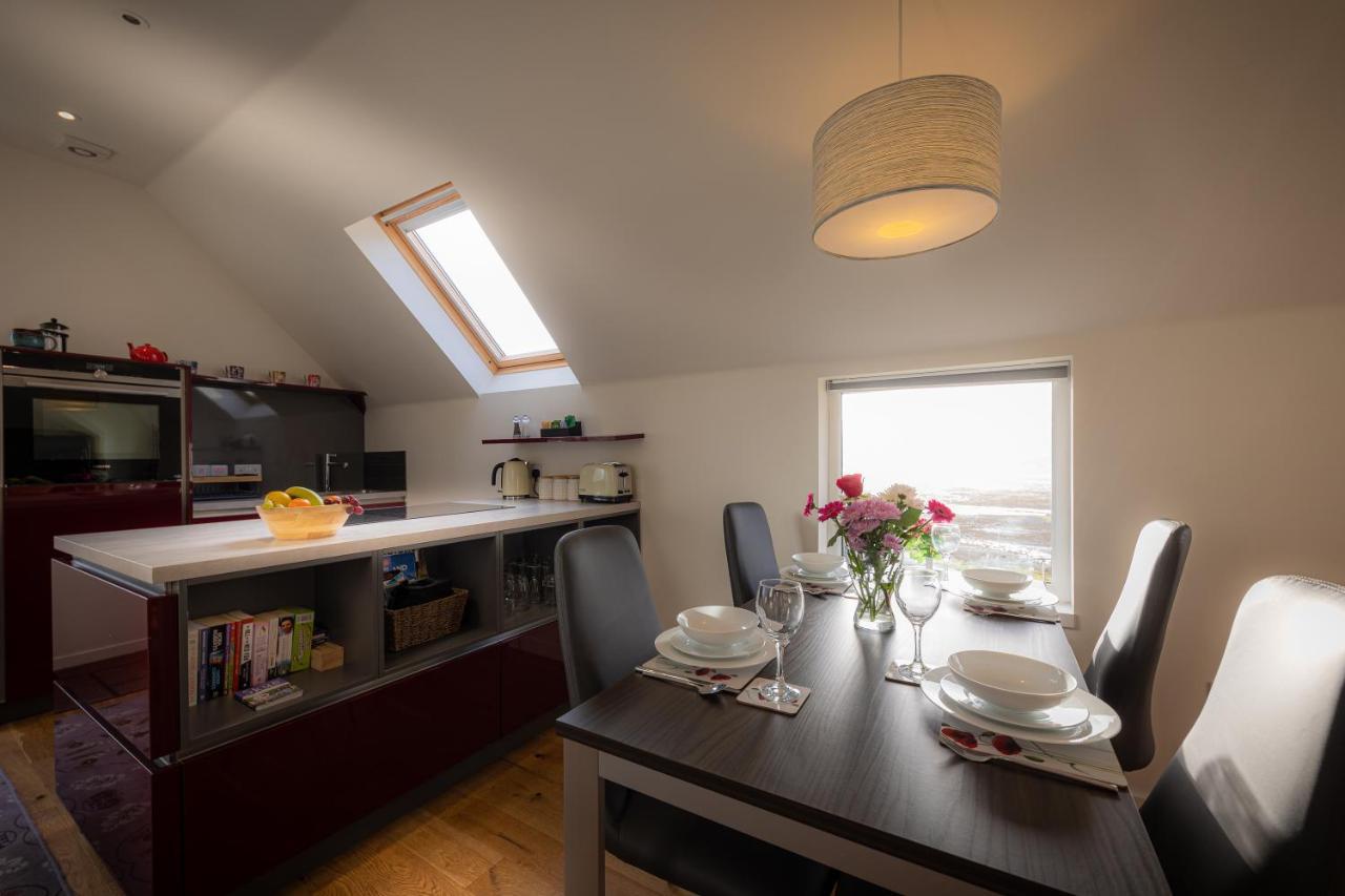 Skyelight Apartment Portree Dış mekan fotoğraf